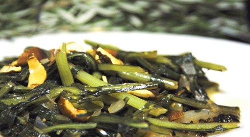 Dandelion Greens with Balsamic Vinegar and Almonds